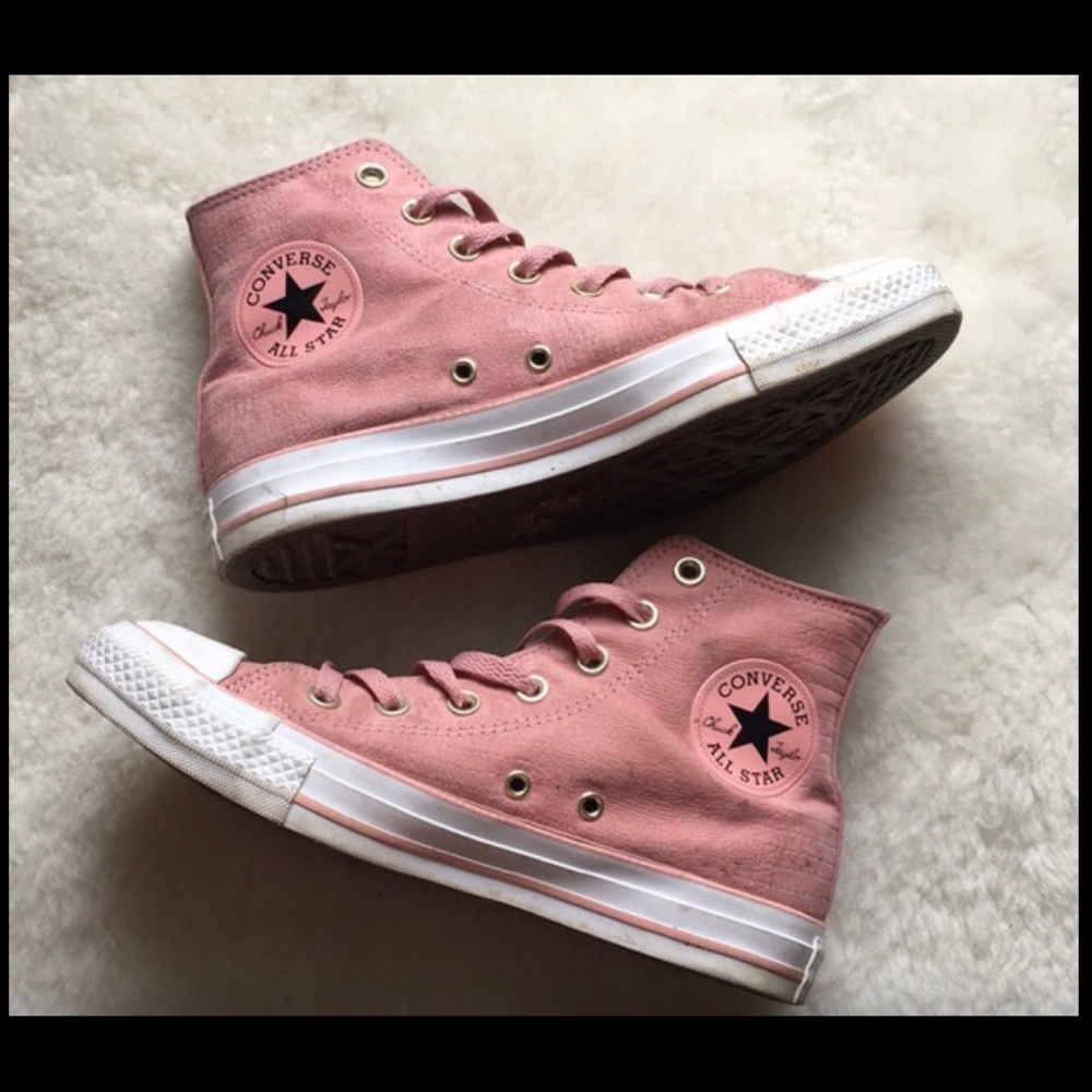pink and gold converse